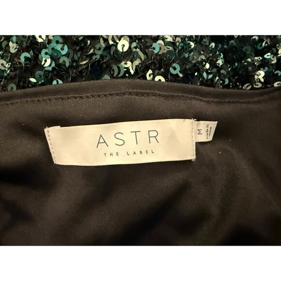 ASTR The Label Nix Sequin V-Neck Green Crop Top Blouse Long Sleeve Bling Sz M - Picture 2 of 10